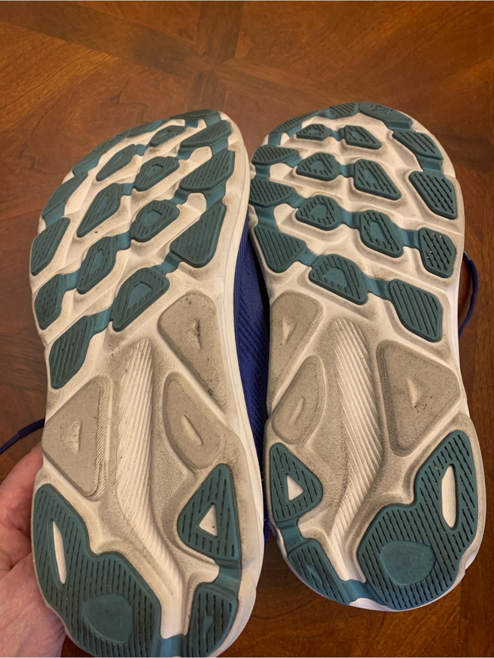 Hoka Clifton 9 Blue Running Sneakers - Lightweight Breathable Design size 8.5B. - Picture 4 of 5
